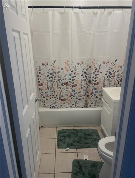 Building Photo - 2208 W 13th St