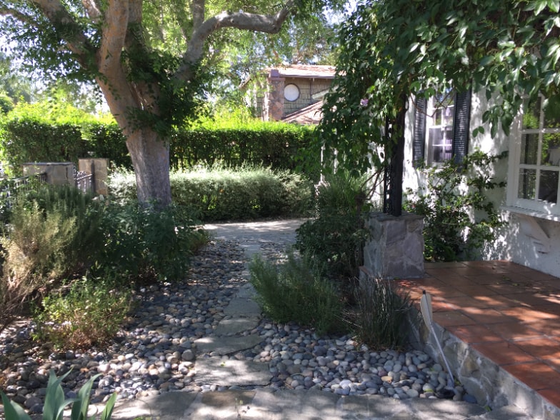 Building Photo - 3864 Dixie Canyon Ave