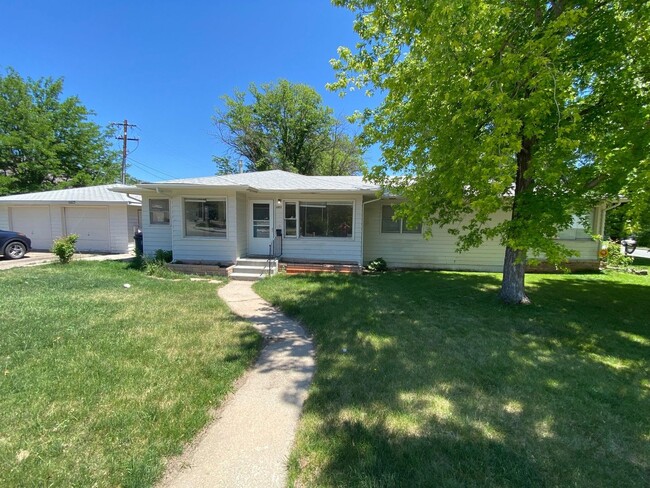 Building Photo - Great Home in Loveland