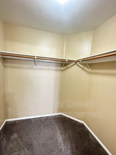Building Photo - 66613 San Diego Dr