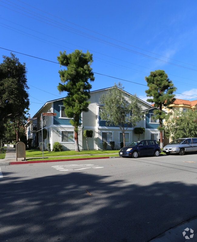 521 E Live Oak Ave. - 521-523 E. Live Oak Avenue