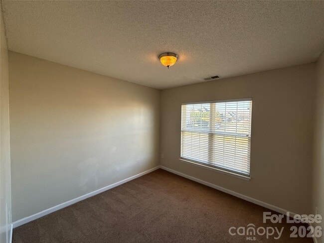 Building Photo - 7304 Ravanna Dr