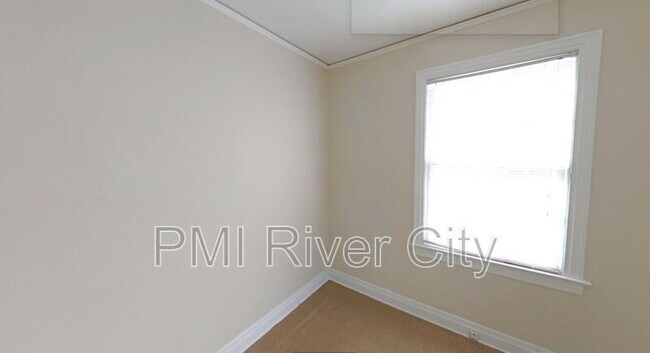 Building Photo - 8944 1st Ave