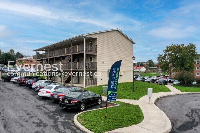 Building Photo - 2 Bob Cat Ct