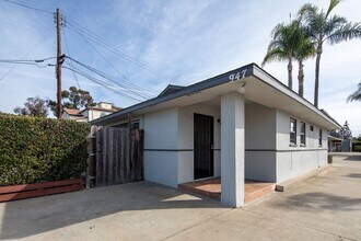 Building Photo - 3 BR House in Carlsbad with Washer/Dryer H...