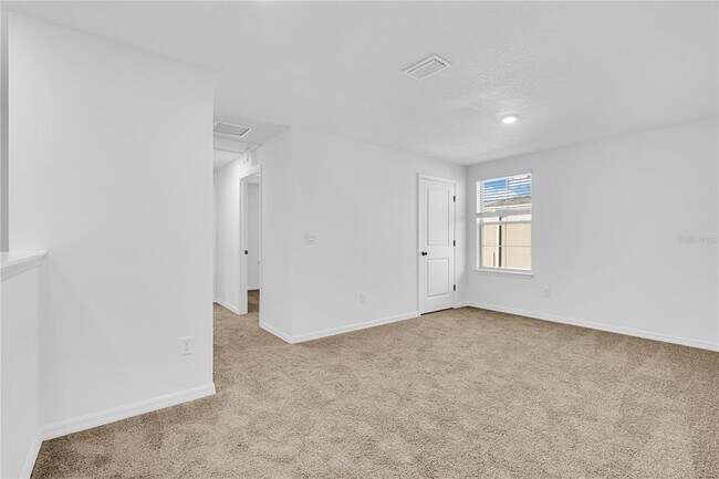 Building Photo - 16329 LAKELET Aly