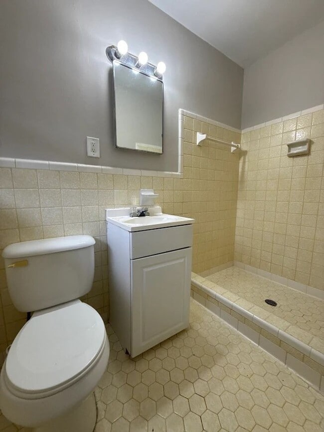 Building Photo - Charming 4 BD 2 BA Home in Prime Decatur Location