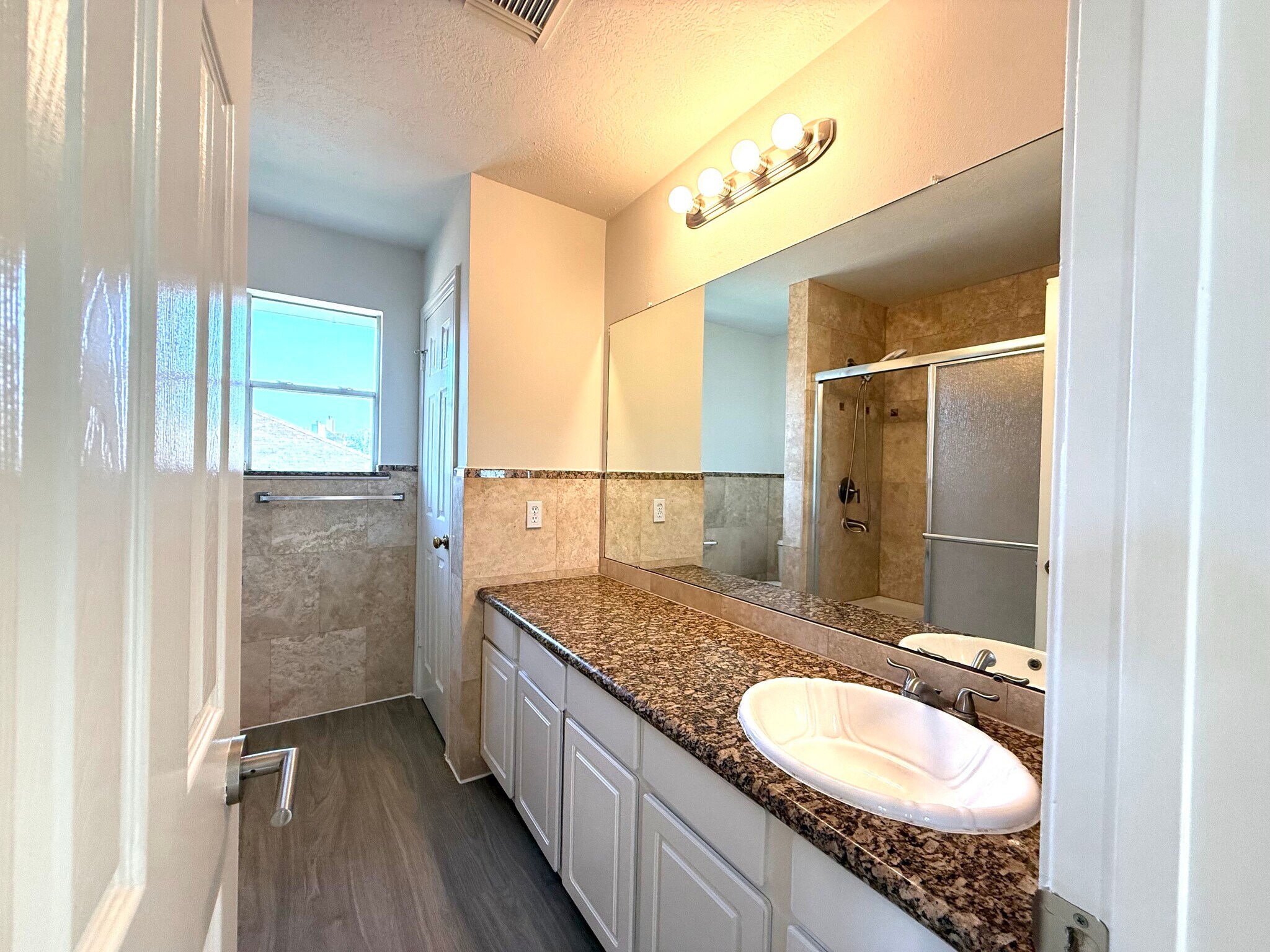 Building Photo - 3122 Gatesbury North Dr