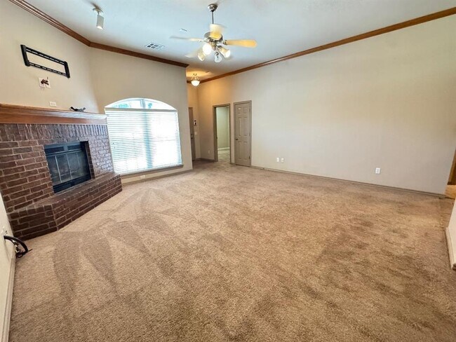 Building Photo - 1424 Teakwood Dr