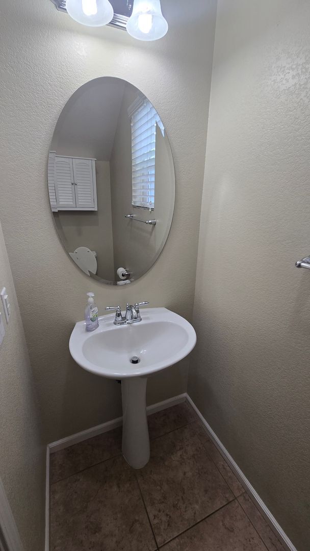 Building Photo - 5421 Tejon Ridge Ct