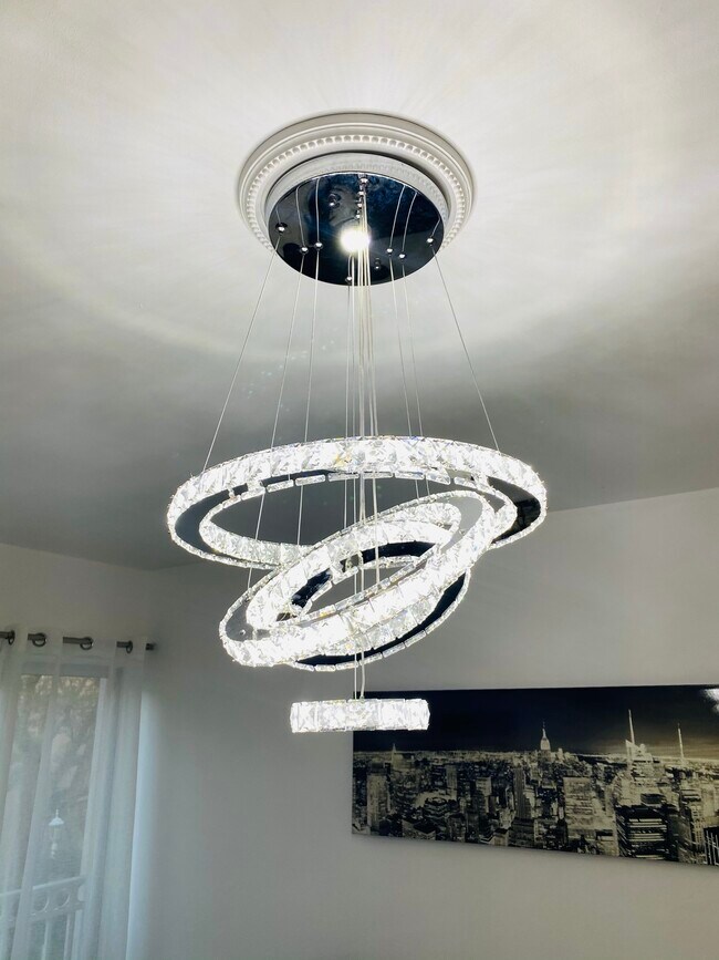 Building Photo - 8615 NW 5th Ter