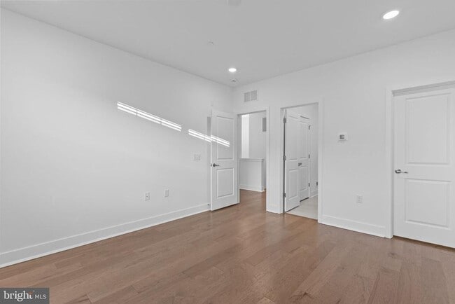 Building Photo - 123 Stoutsburg Blvd