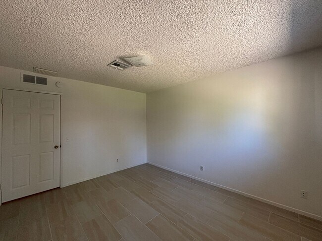Building Photo - 2615 WEST AVENUE J-8