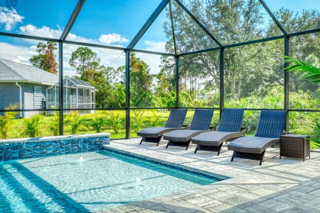 Building Photo - 2215 Amnesty Dr