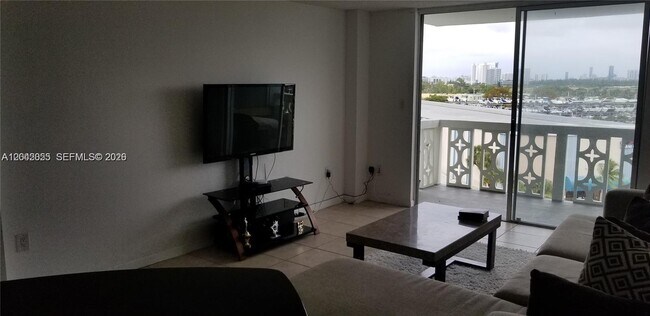 Building Photo - 13155 Ixora Ct