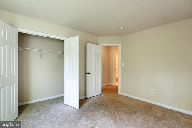 Building Photo - 6981 Linden Ave