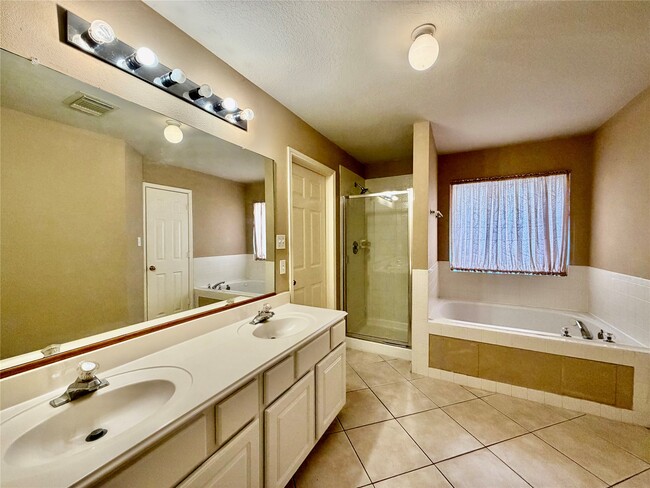 Building Photo - 21306 Walden Grove Ln