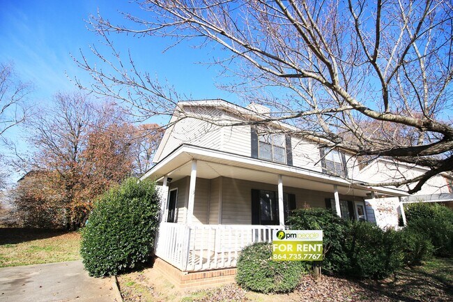 Building Photo - Convenient location