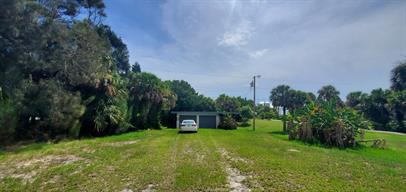 Building Photo - Charming beach house in beautiful New Smyrna Beach