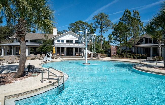 Building Photo - 253 Clarys Run