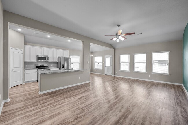 Building Photo - 11107 Lulu Ln