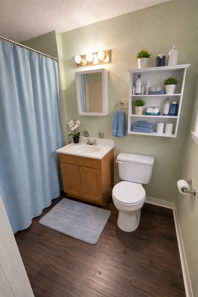 Building Photo - AVAILABLE JUNE 1ST 2026 - 4 bed, 2 bath home available! $250 Off First Months Rent!