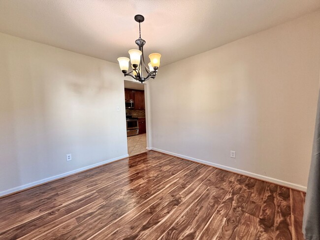 Building Photo - 1012 Antioch Cir