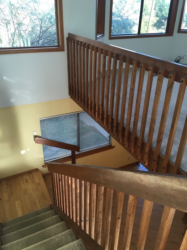 Building Photo - Lovely S. Boulder 5BD House on Open Space - Available June 1st!