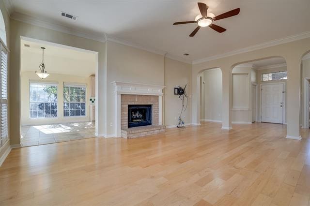 Building Photo - 2724 Lakehollow Ln