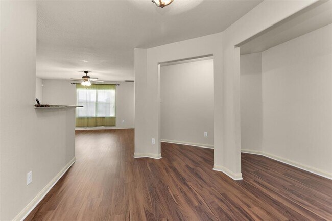Building Photo - 9407 Amethyst Glen Dr