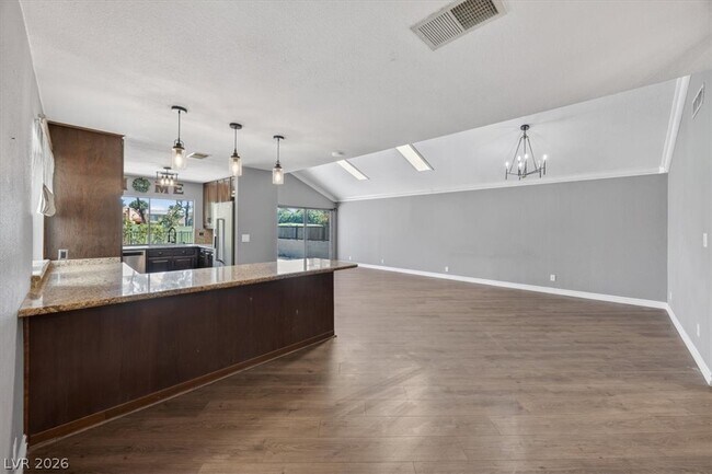 Building Photo - 3137 Bel Air Dr