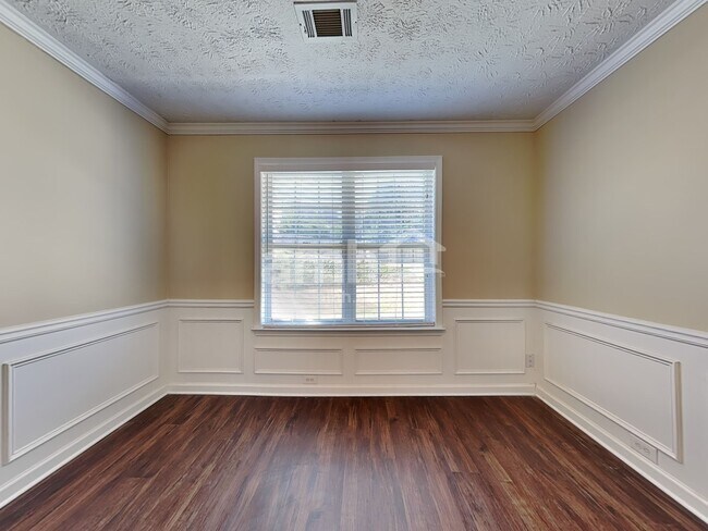 Building Photo - 5296 Under Way