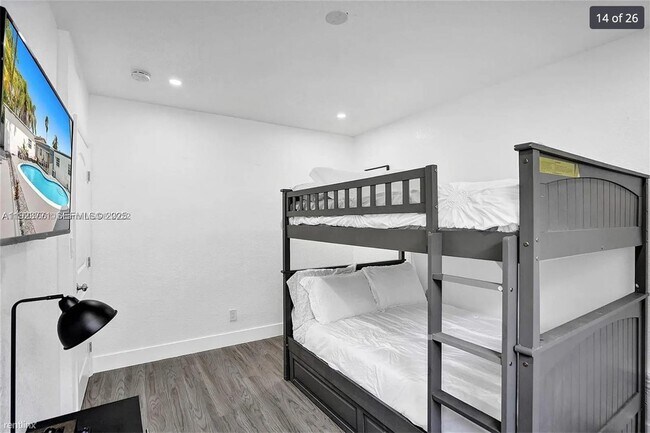 Building Photo - 1420 NE 201st Terrace