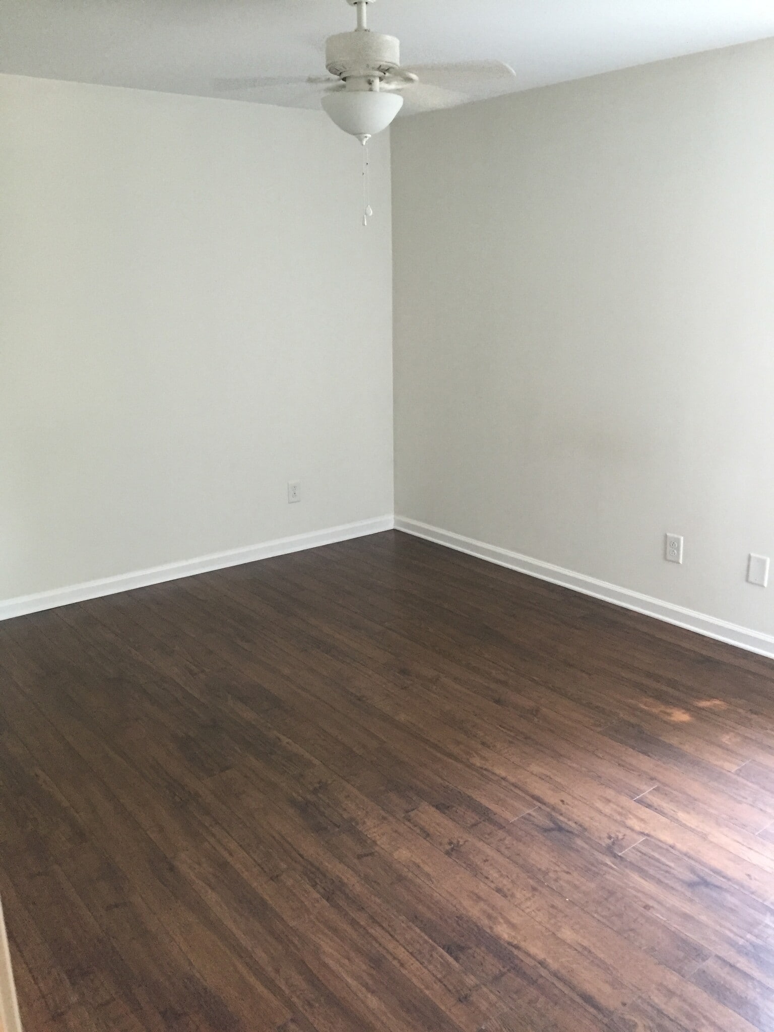 Building Photo - 3831 W End Ave