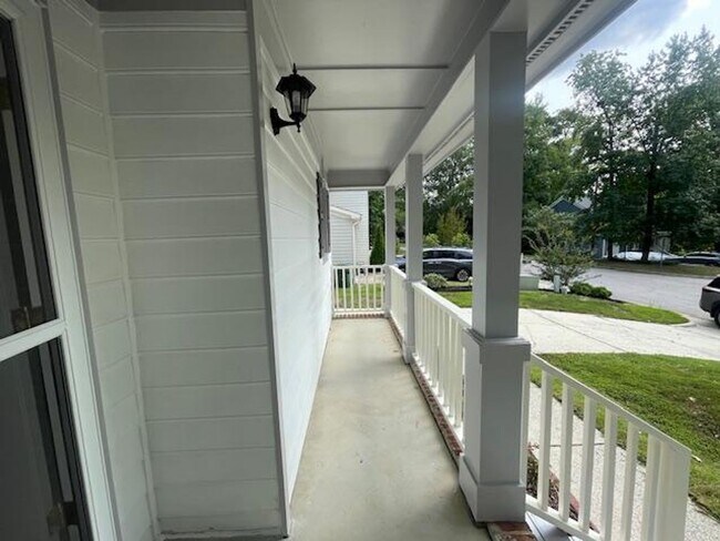 Building Photo - 210 Silk Hope Dr