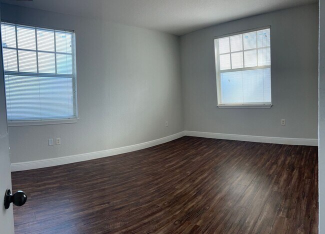 Building Photo - Enjoy up to 2-Months Free + $75 App Credit + Waived Utility Connection Fee