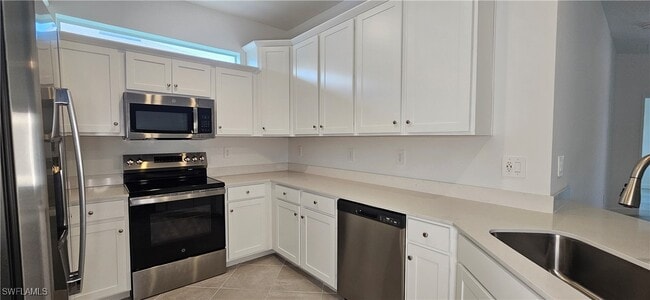 Building Photo - 20697 Hazelnut Ct