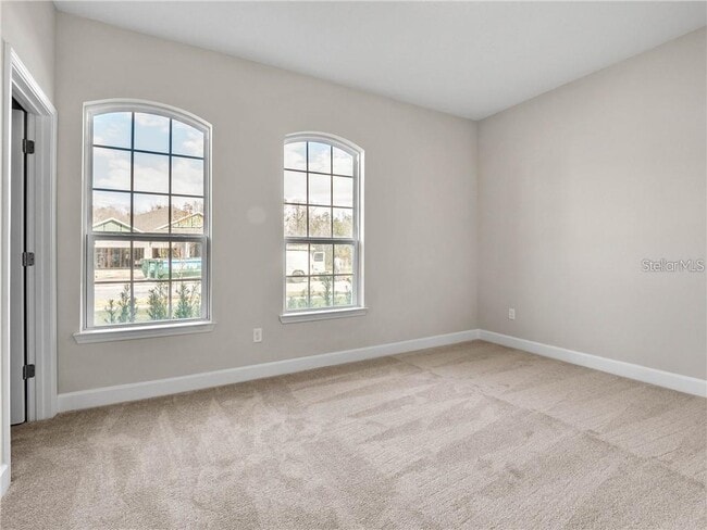 Building Photo - 913 Talon Pl