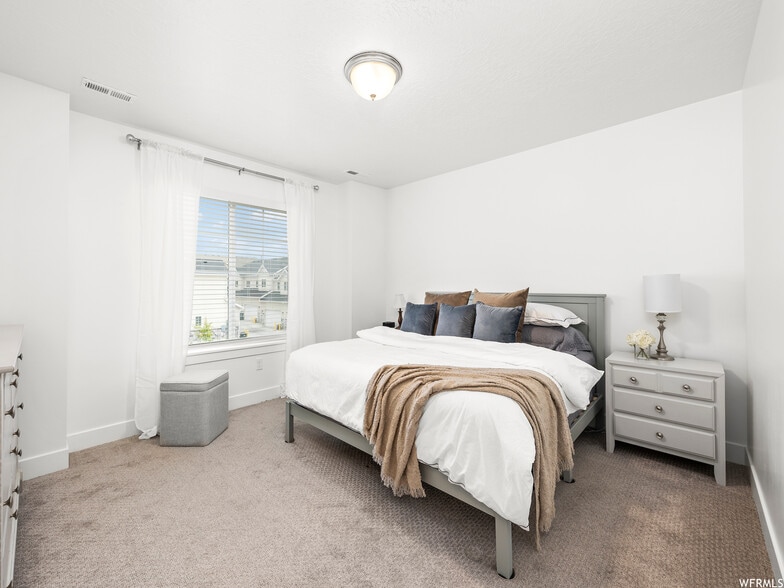 Building Photo - 1163 E 920 N