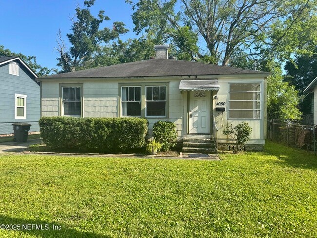 Primary Photo - 4050 Dellwood Ave