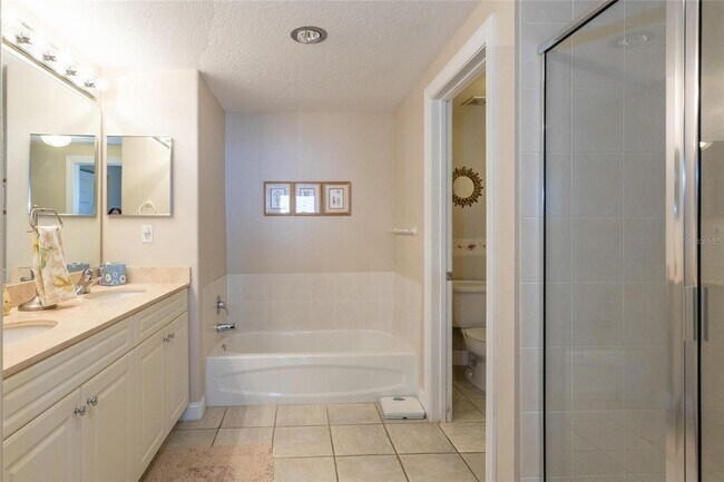 Building Photo - 60 Surfview Dr