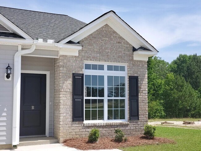 Building Photo - 2500 Brookville Dr