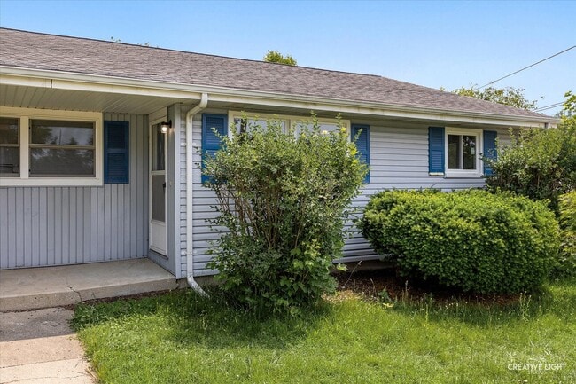 Primary Photo - 1708 Willow St