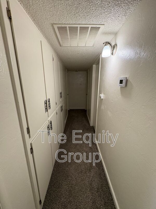 Building Photo - 1641 S Thomas St