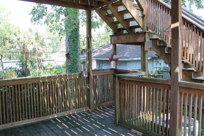 Building Photo - 216 W 38th St