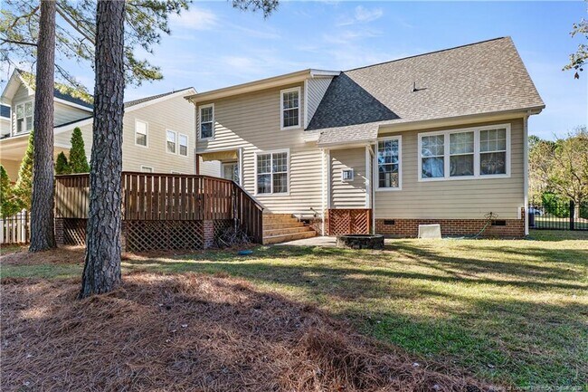 Building Photo - 136 Cottswold Ln