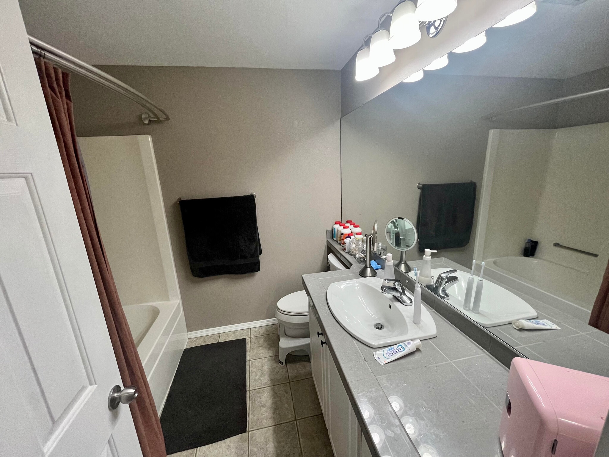 Master Bath - 13940 SW Scholls Ferry Rd