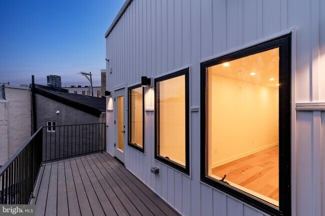 Building Photo - 1601 Frankford Ave