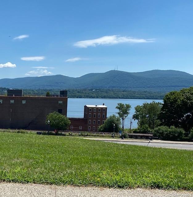 Building Photo - 93 S Lander St