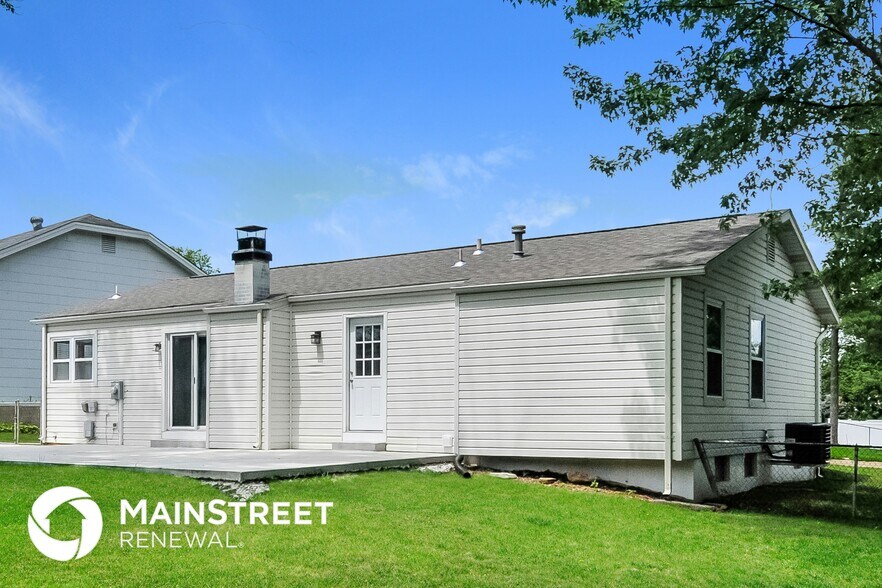 Building Photo - 5 Northwinds Dr